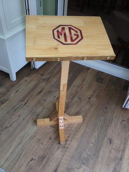 Display stand 002.JPG Display stand 002.JPG