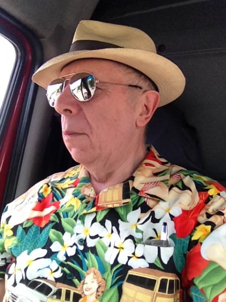 floral shirt and hat 003.JPG