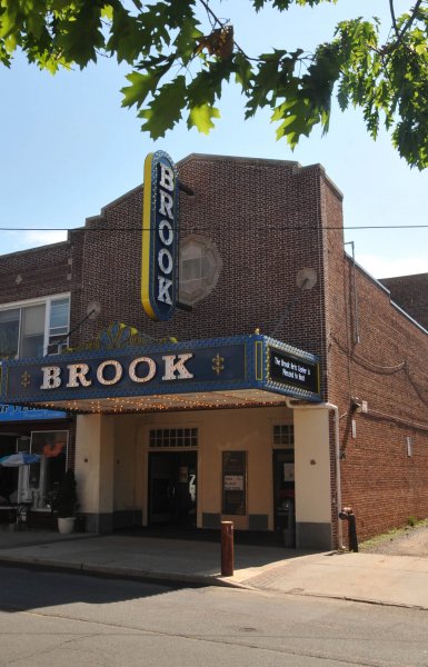 BROOK_THEATER,_BOUND_BROOK,_SOMERSET_COUNTY,_NJ.jpg