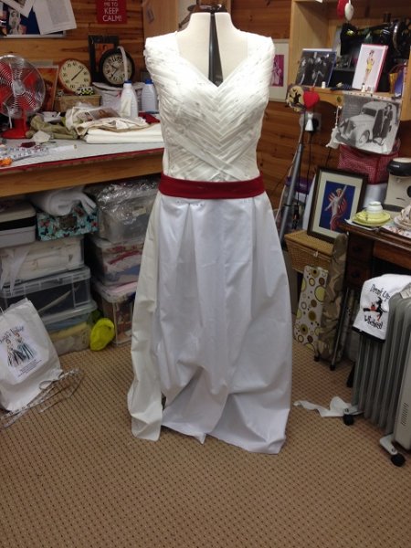 wedding dress 001.JPG