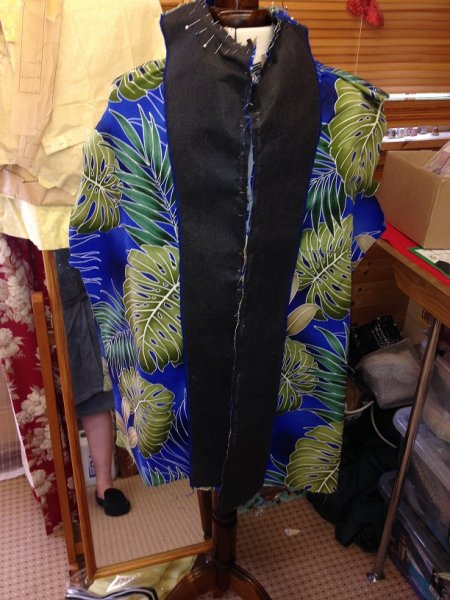 gary's aloha shirt 001.JPG gary's aloha shirt 001.JPG