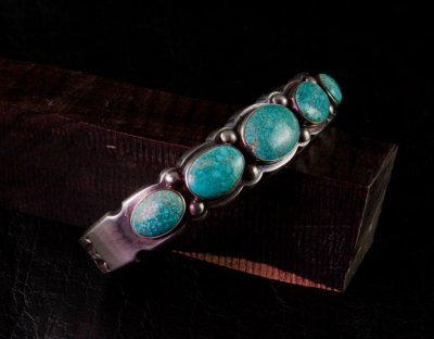 bracelet_1.jpg