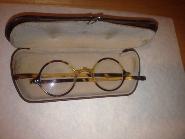 glasses 001.JPG
