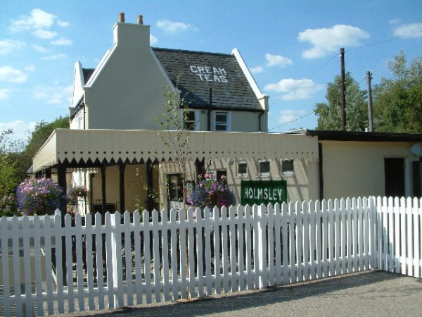 Holmsley_Railway_Station.jpg