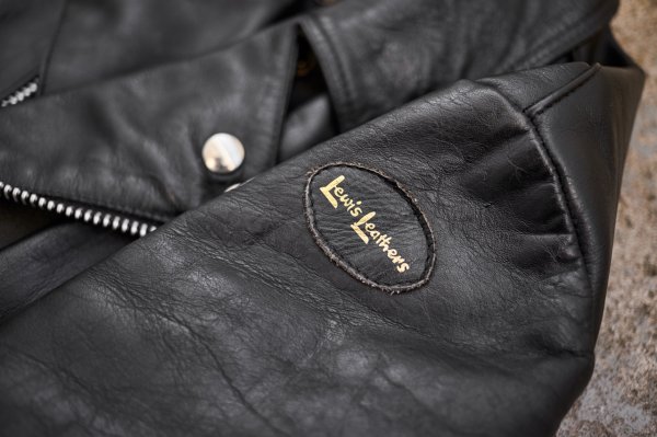 lewis-leathers-lightning-no-391-leather-jacket 8.jpg