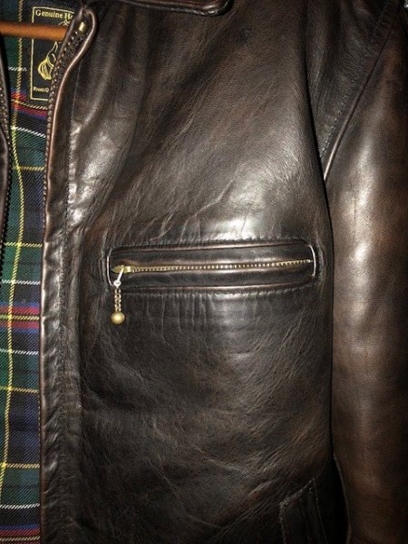 Alexander Leathers Roadster Closeup.jpg