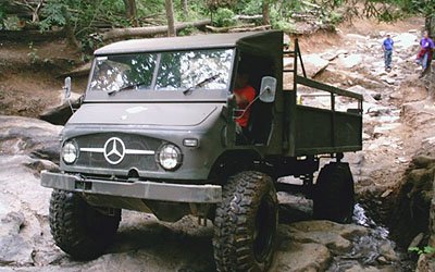 mercedes-benz-unimog-404-02.jpg