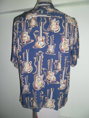 guitarhawaii03.jpg