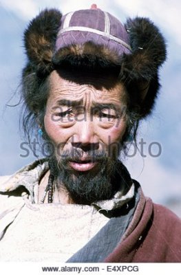 tibetan-man-in-a-fur-hat-1969-e4xpcg.jpg