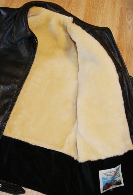 Aero Thunderbay Black Goatskin shearling lining.JPG