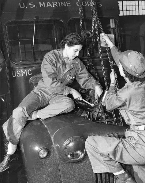 WWII F Mechs.jpg WWII F Mechs.jpg