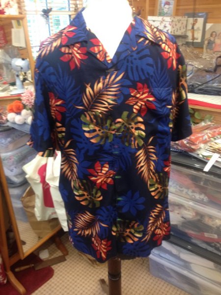 blue aloha shirt 001.JPG