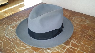 Hurley Gray2 - Right.jpg