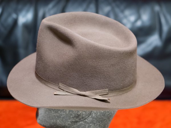 Hat-Stetson-Excellent-Stratoliner-Nutgrey-1957-103-WEB-XL.jpg
