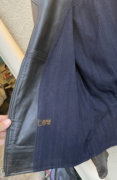Old Leather_Lining Left.JPG