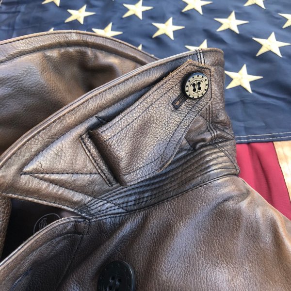 LINE_ALBUM_Rrl leather pea coat_211130_8.jpg