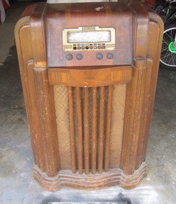 Radio before cleaning June 2011-001.jpg