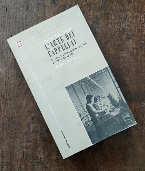 Libro.jpg Libro.jpg