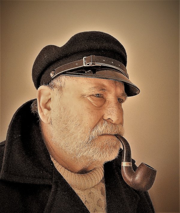 Old Sailor with Pipe black and white (2).jpg
