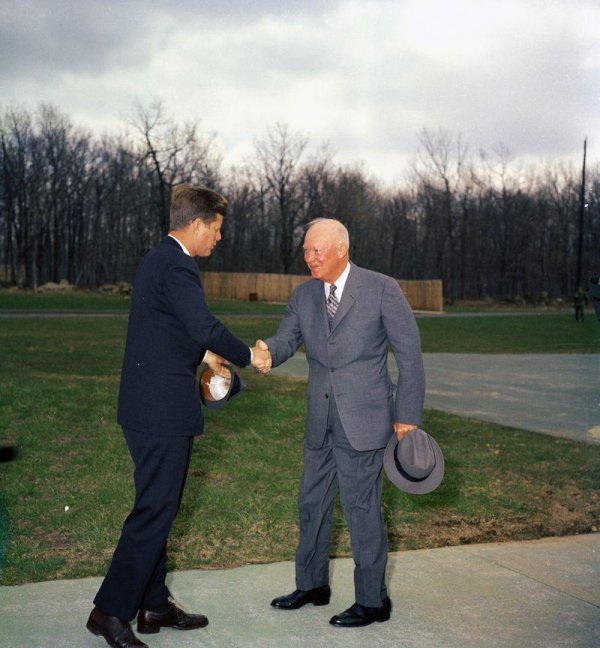 JFK_&_Eisenhower_meeting_1961.jpg