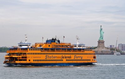 Spirit_of_America_-_Staten_Island_Ferry.jpg