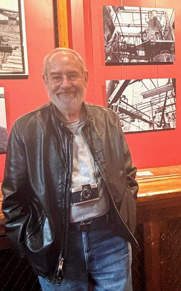 Michael Howland 2 crop.jpg Michael Howland 2 crop.jpg