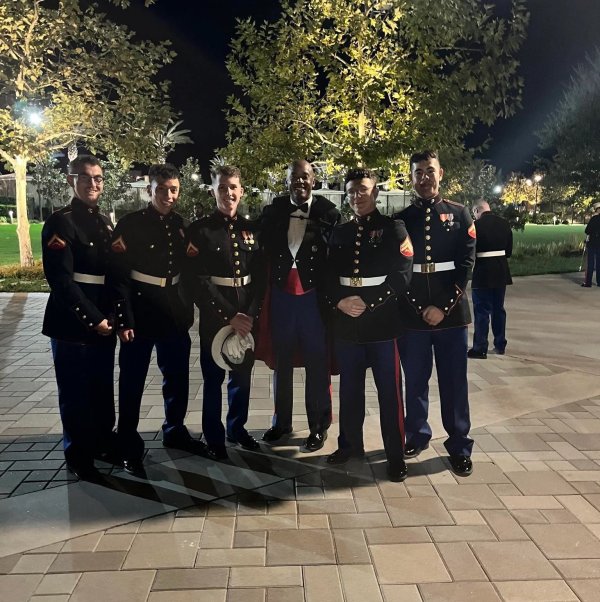 usmc 34958904 - Copy.jpg