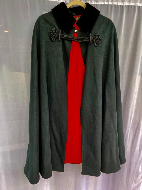 H22107-L344793517_original Indian Wars Era Artillery Officers Cape.jpg