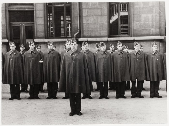 capa_robert_2010_85_261_471193_displaysize Royal Military Academy.jpg