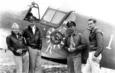 US-airmen-P-40-in-China.jpg