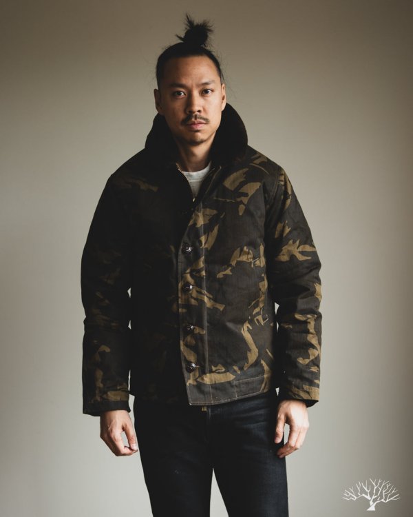 dehen-1920-n-1-deck-jacket-dry-wax-cotton-darkwood-camo-brown-mouton_17_940x.jpg