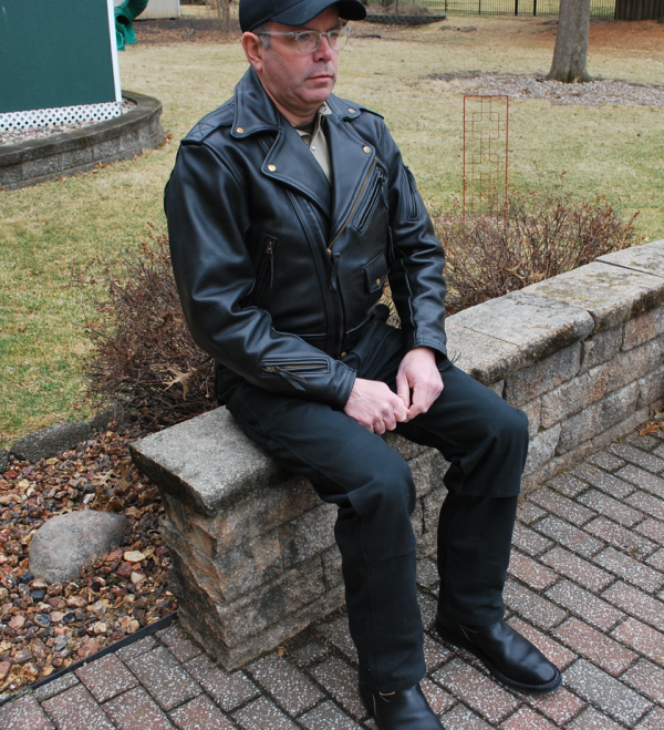 Seated_02.png
