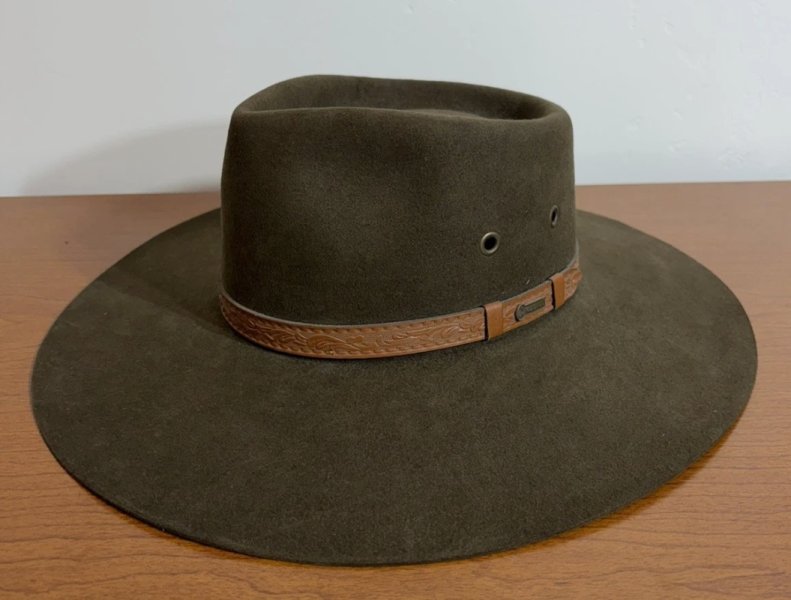 Akubra Territory 56 olive 2026-06-30 112839.jpg